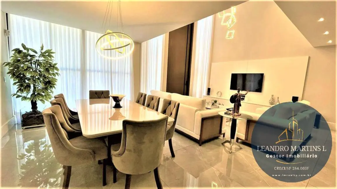 Casa de Condomínio com 5 quartos à venda, 500m2 em Recreio dos Bandeirantes, Rio De Janeiro - RJ - imagem 6 Foto 6 de Casa de Condomínio com 5 quartos à venda, 500m2 em Recreio dos Bandeirantes, Rio De Janeiro - RJ