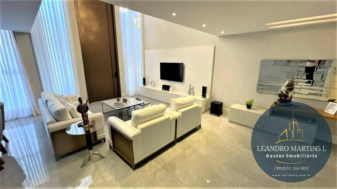 Casa de Condomínio com 5 quartos à venda, 500m2 em Recreio dos Bandeirantes, Rio De Janeiro - RJ - imagem 3 Foto 3 de Casa de Condomínio com 5 quartos à venda, 500m2 em Recreio dos Bandeirantes, Rio De Janeiro - RJ