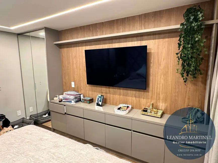 Apartamento com 3 quartos à venda, 122m2 em Vila Sofia, São Paulo - SP - imagem 8 Foto 8 de Apartamento com 3 quartos à venda, 122m2 em Vila Sofia, São Paulo - SP