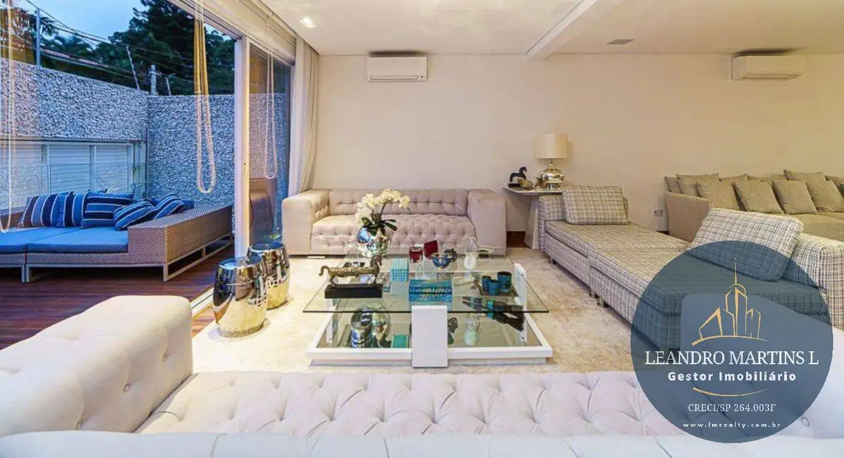 Foto 3 de Casa com 3 quartos à venda, 450m2 em Pacaembu, São Paulo - SP