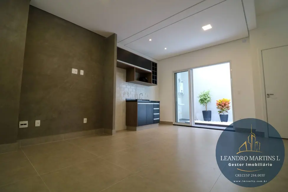 Foto 1 de Casa de Condomínio com 2 quartos à venda, 103m2 em Cambuci, São Paulo - SP