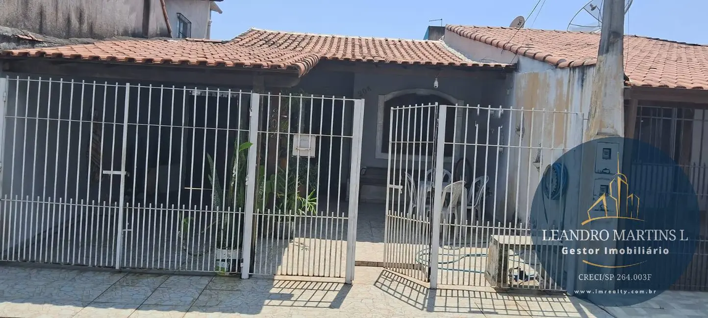 Foto 2 de Casa com 3 quartos à venda em Volta Redonda - RJ