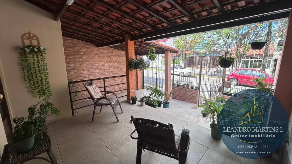 Casa com 2 quartos à venda, 118m2 em Volta Redonda - RJ - imagem 4 Foto 4 de Casa com 2 quartos à venda, 118m2 em Volta Redonda - RJ