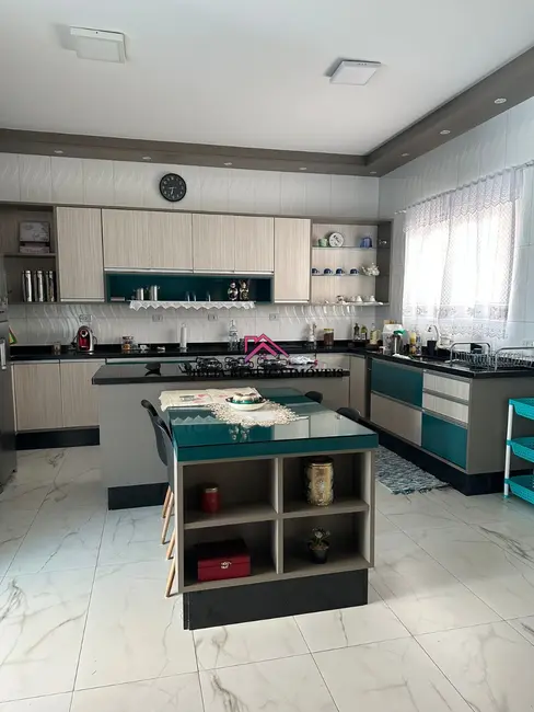 Casa de Condomínio com 3 quartos à venda, 400m2 em Ibiuna - SP - imagem 4 Foto 4 de Casa de Condomínio com 3 quartos à venda, 400m2 em Ibiuna - SP