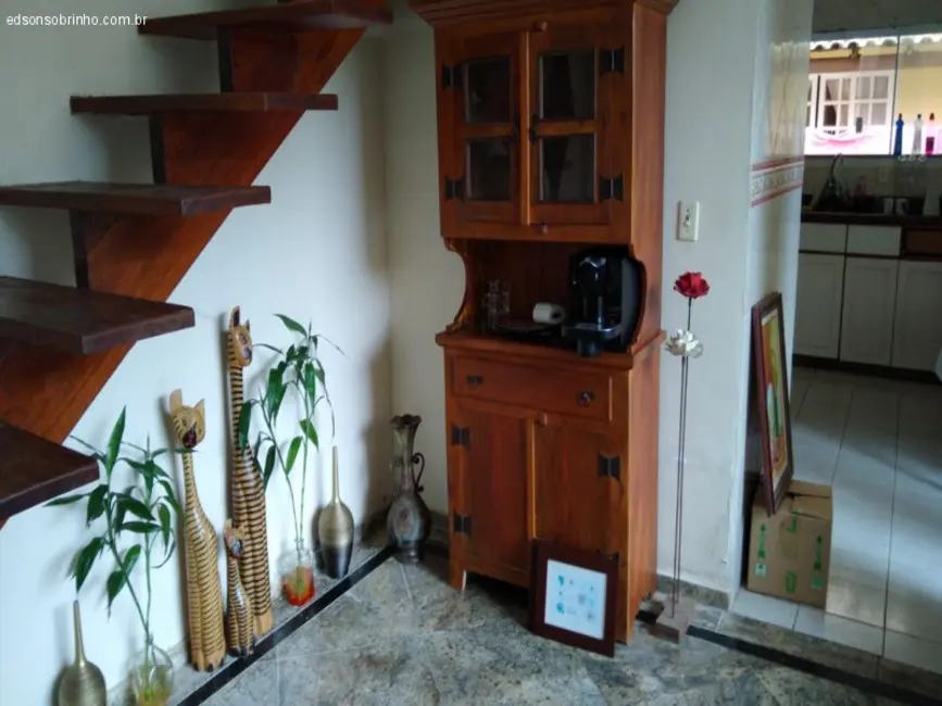 Foto 7 de Casa com 5 quartos à venda, 378m2 em Miguel Couto, Cabo Frio - RJ