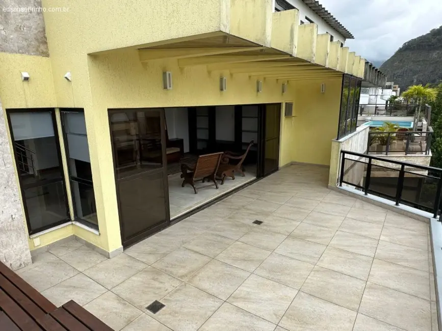 Apartamento com 3 quartos à venda, 312m2 em Barra da Tijuca, Rio De Janeiro - RJ - imagem 3 Foto 3 de Apartamento com 3 quartos à venda, 312m2 em Barra da Tijuca, Rio De Janeiro - RJ