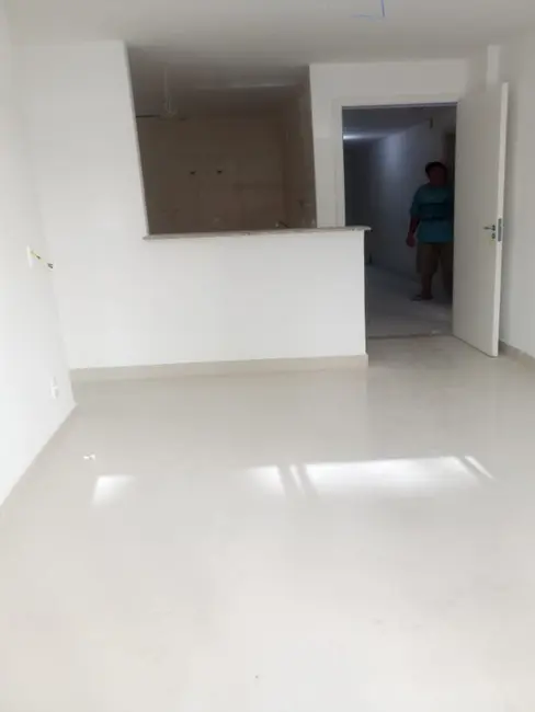 Foto 3 de Apartamento com 1 quarto para alugar, 42m2 em Jardim Vinte e Cinco de Agosto, Duque De Caxias - RJ