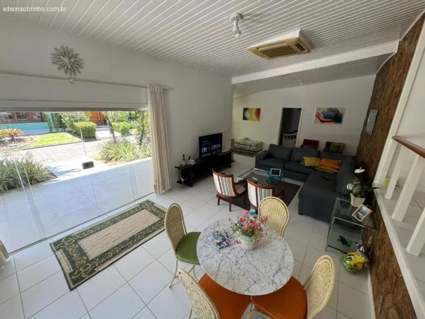 Foto 8 de Casa de Condomínio com 4 quartos à venda, 260m2 em Pontal (Cunhambebe), Angra Dos Reis - RJ