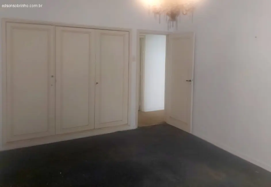 Apartamento com 3 quartos à venda, 147m2 em Copacabana, Rio De Janeiro - RJ - imagem 7 Foto 7 de Apartamento com 3 quartos à venda, 147m2 em Copacabana, Rio De Janeiro - RJ