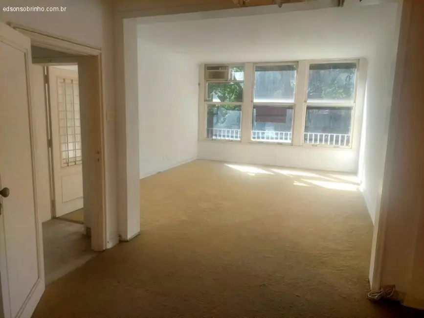 Apartamento com 3 quartos à venda, 147m2 em Copacabana, Rio De Janeiro - RJ - imagem 3 Foto 3 de Apartamento com 3 quartos à venda, 147m2 em Copacabana, Rio De Janeiro - RJ