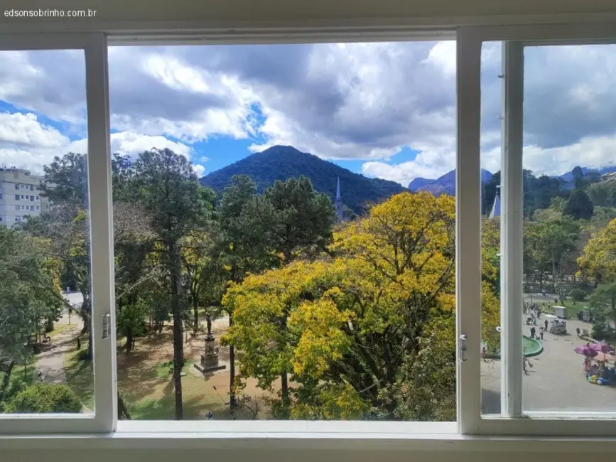 Apartamento com 4 quartos à venda, 142m2 em Centro, Petropolis - RJ - imagem 1 Foto 1 de Apartamento com 4 quartos à venda, 142m2 em Centro, Petropolis - RJ