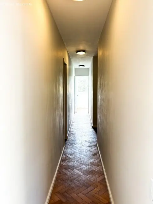 Apartamento com 4 quartos à venda, 142m2 em Centro, Petropolis - RJ - imagem 3 Foto 3 de Apartamento com 4 quartos à venda, 142m2 em Centro, Petropolis - RJ