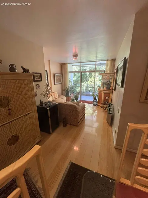 Foto 3 de Apartamento com 3 quartos à venda, 100m2 em Copacabana, Rio De Janeiro - RJ