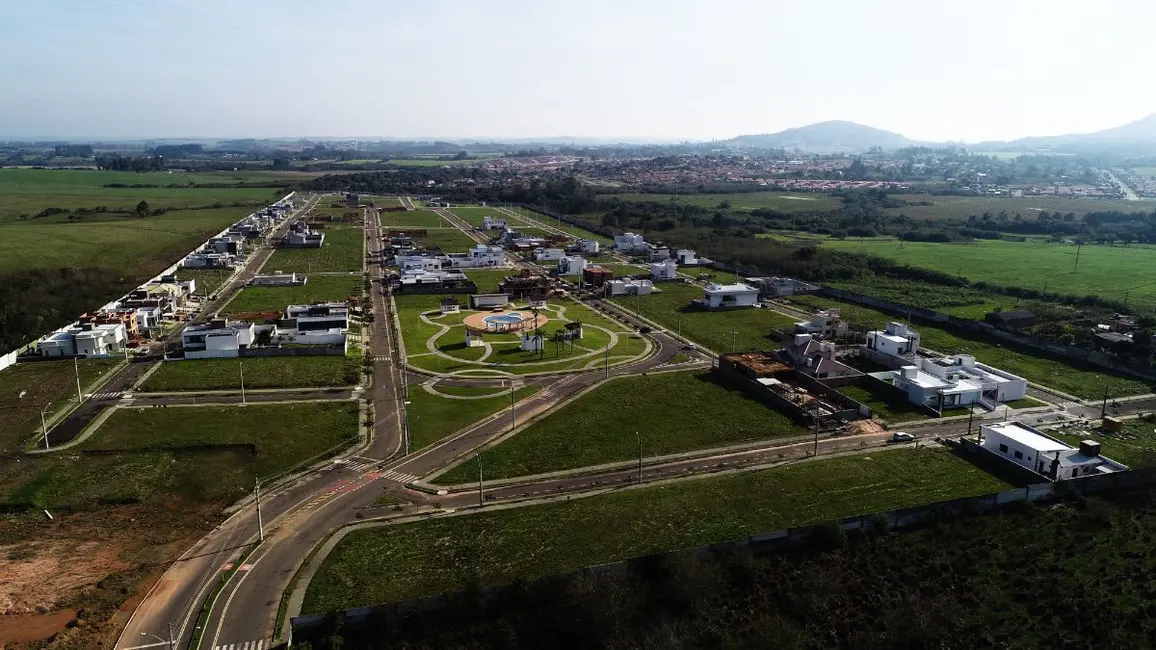 Foto 9 de Terreno / Lote à venda, 411m2 em Santa Maria - RS