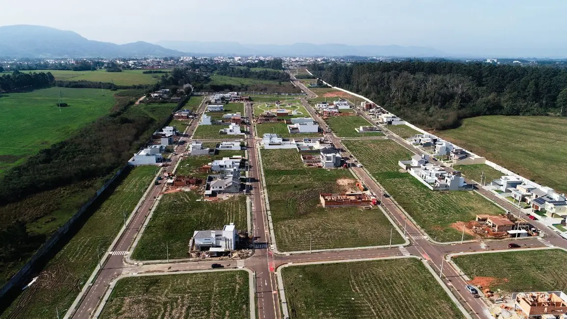 Foto 2 de Terreno / Lote à venda, 411m2 em Santa Maria - RS