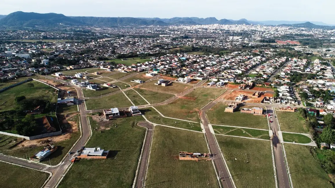 Foto 1 de Terreno / Lote à venda em Pinheiro Machado, Santa Maria - RS