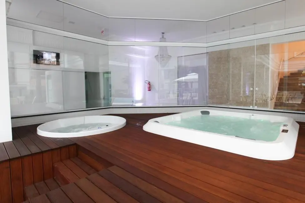 Foto 41 de Apartamento à venda em Meia Praia, Itapema - SC