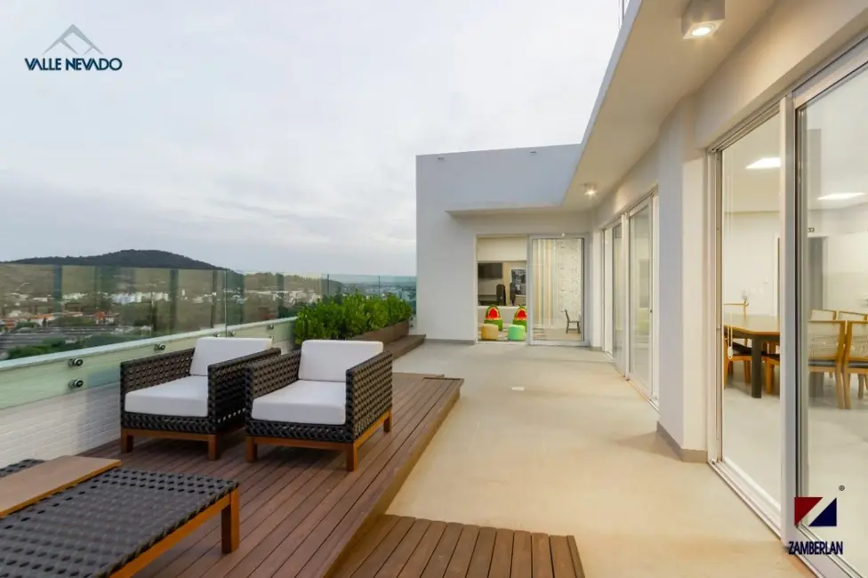 Foto 5 de Apartamento com 3 quartos à venda, 116m2 em Nossa Senhora de Lourdes, Santa Maria - RS