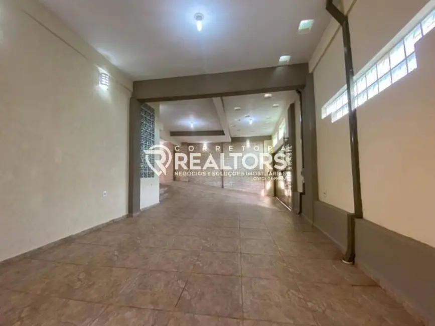 Foto 9 de Sobrado com 3 quartos à venda, 300m2 em Vila Antártica, Botucatu - SP