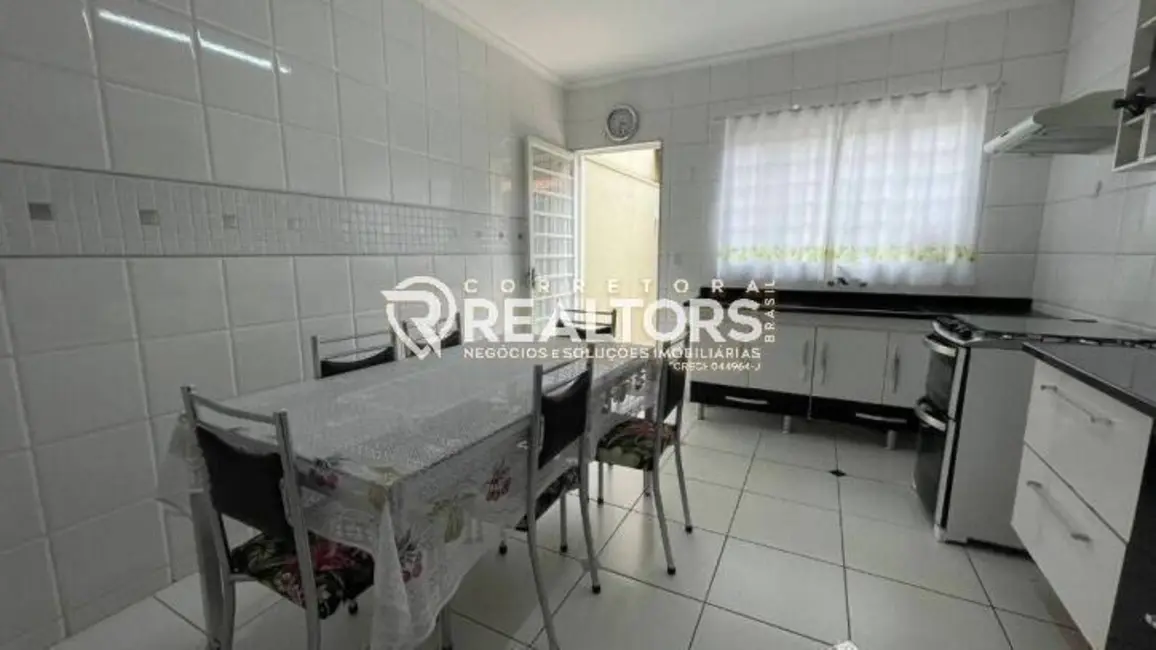 Foto 6 de Sobrado com 3 quartos à venda, 125m2 em Altos do Paraíso, Botucatu - SP