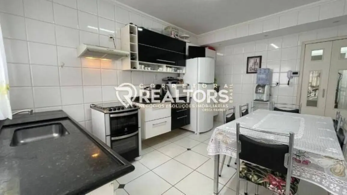 Foto 5 de Sobrado com 3 quartos à venda, 125m2 em Altos do Paraíso, Botucatu - SP