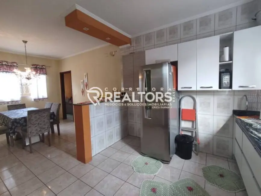 Foto 8 de Casa com 3 quartos à venda, 176m2 em Residencial Cedro, Botucatu - SP