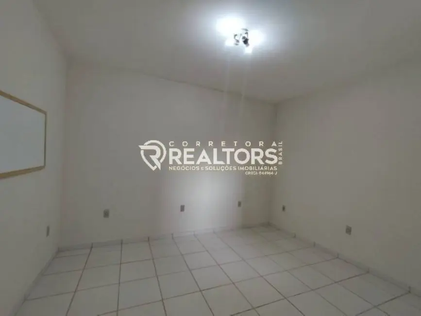 Foto 8 de Casa com 2 quartos à venda, 132m2 em Vila São Lúcio, Botucatu - SP