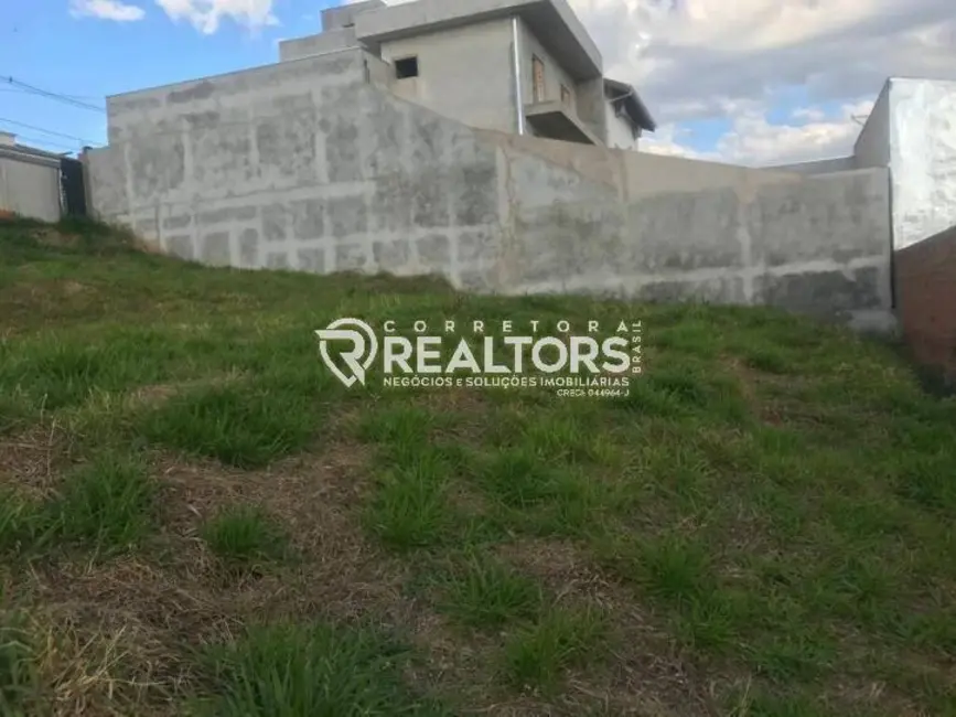 Foto 1 de Terreno / Lote à venda, 750m2 em Jardim Itália, Botucatu - SP