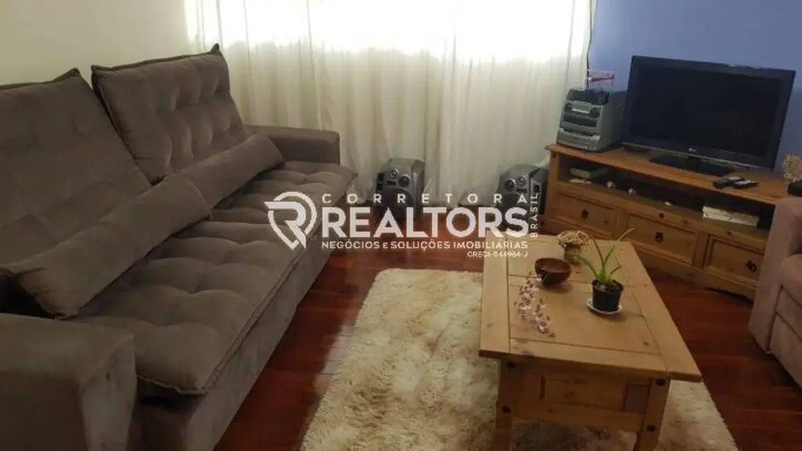 Foto 2 de Casa com 3 quartos à venda, 165m2 em Vila São Lúcio, Botucatu - SP