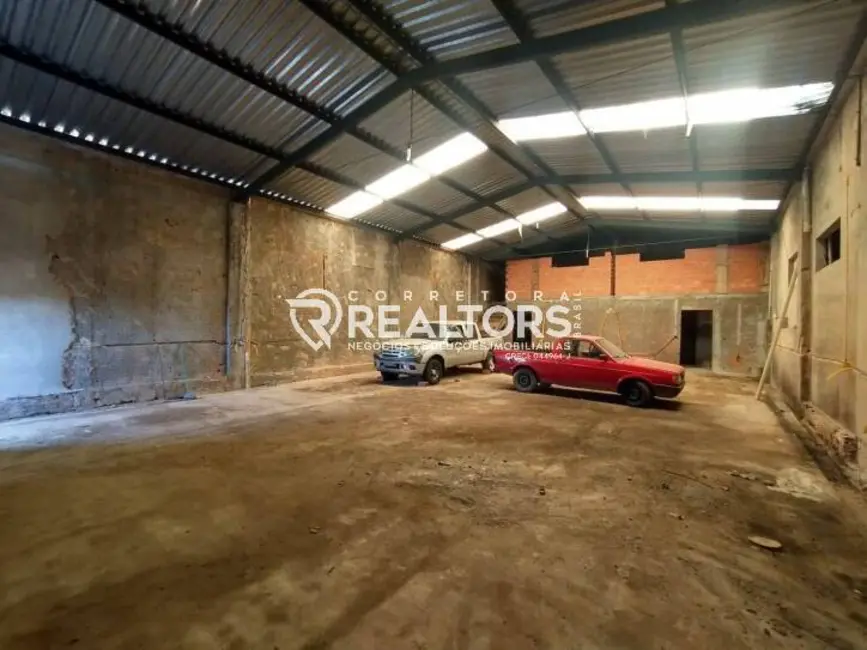 Foto 1 de Sala Comercial à venda, 250m2 em Pardinho - SP