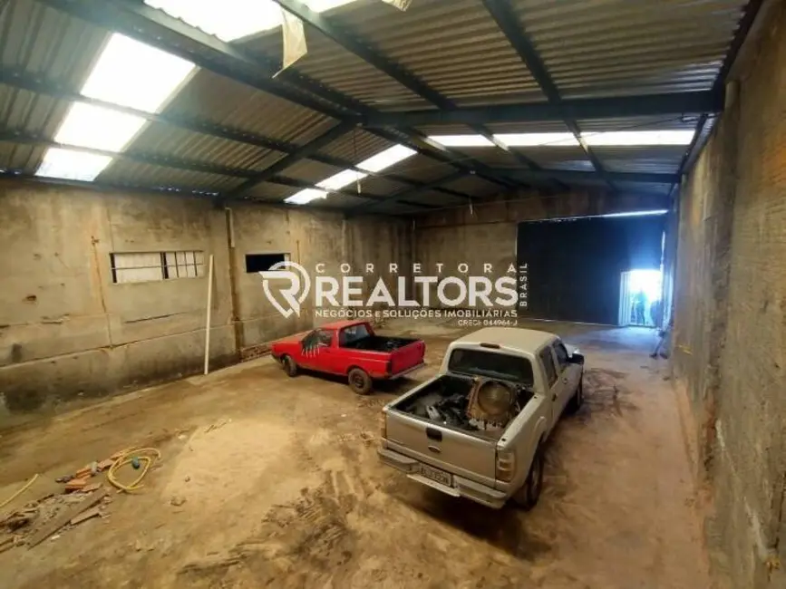 Foto 5 de Sala Comercial à venda, 250m2 em Pardinho - SP