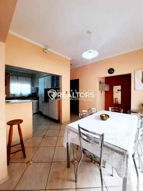 Foto 2 de Casa com 2 quartos à venda, 115m2 em Jardim Cambuí, Botucatu - SP