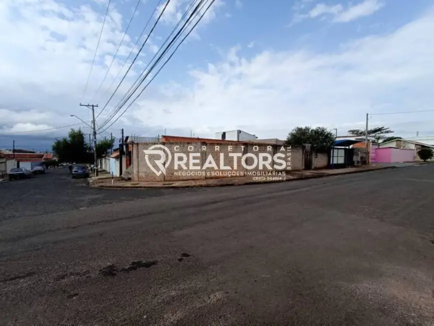 Foto 1 de Terreno / Lote à venda, 333m2 em Jardim Real Park, Botucatu - SP