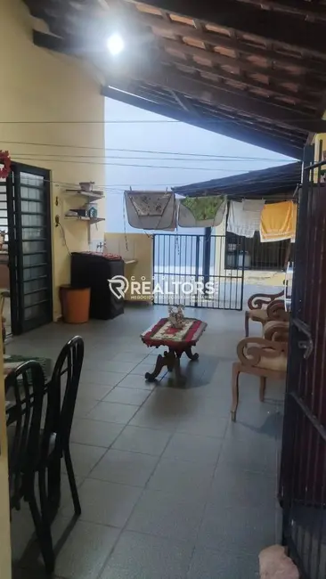 Foto 4 de Casa com 3 quartos à venda, 103m2 em Centro, Botucatu - SP