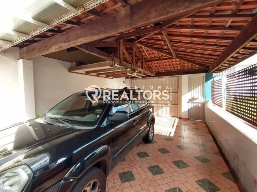 Foto 5 de Casa com 3 quartos à venda, 450m2 em Recanto Azul, Botucatu - SP