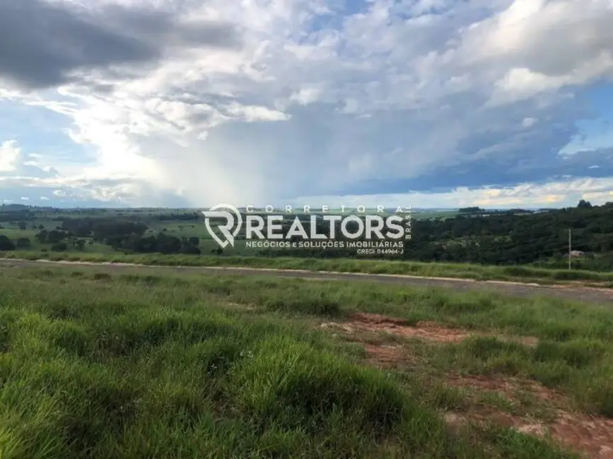 Foto 2 de Terreno / Lote à venda, 450m2 em Botucatu - SP