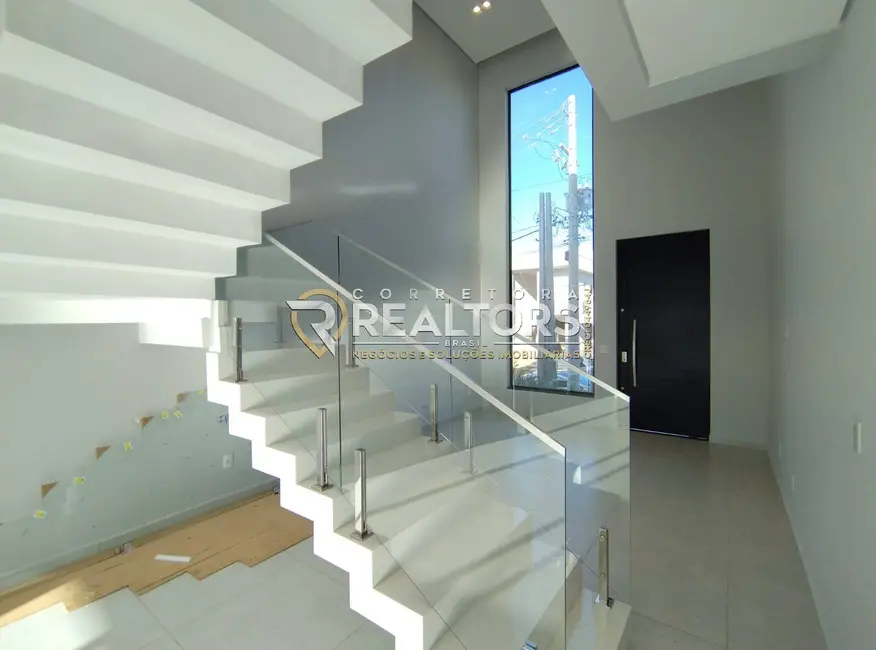 Foto 7 de Sobrado com 3 quartos à venda, 250m2 em Botucatu - SP