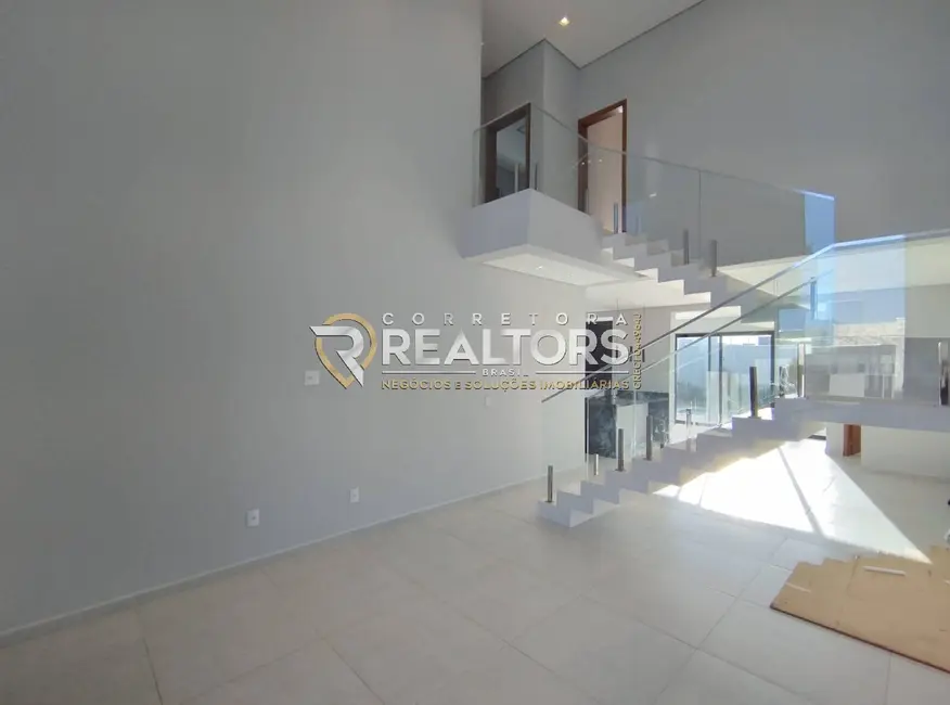 Foto 6 de Sobrado com 3 quartos à venda, 250m2 em Botucatu - SP