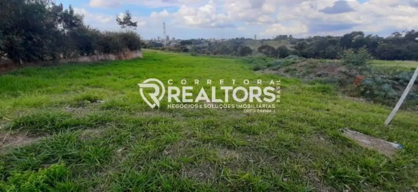 Foto 1 de Terreno / Lote à venda, 1480m2 em Botucatu - SP