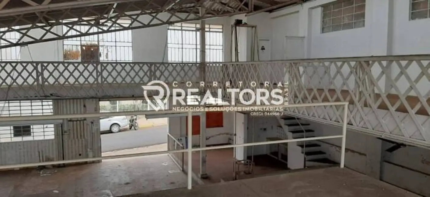 Foto 6 de Armazém / Galpão à venda e para alugar, 600m2 em Centro, Botucatu - SP