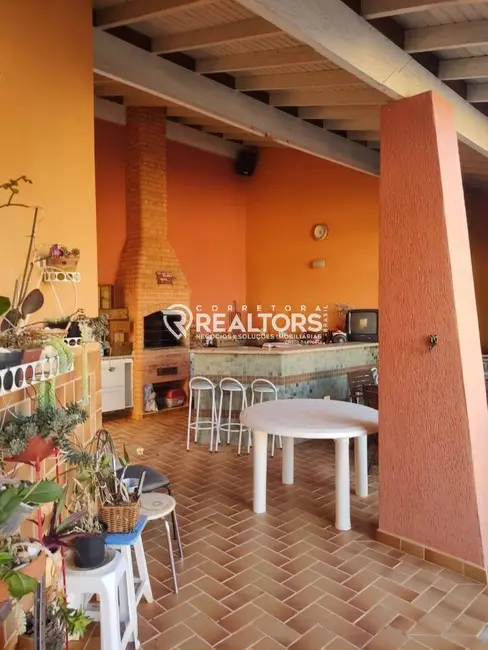 Foto 4 de Sobrado com 5 quartos à venda, 760m2 em Vila Auxiliadora, Botucatu - SP