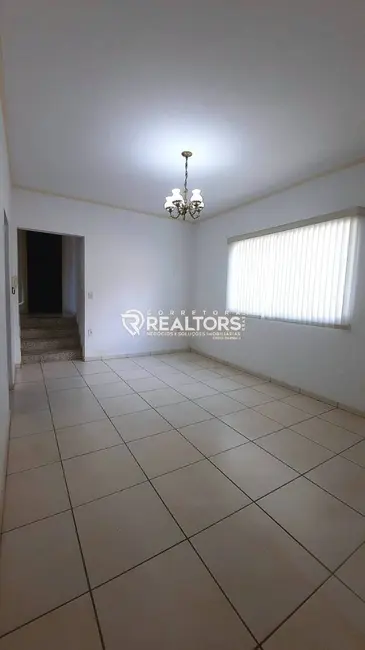 Foto 7 de Casa com 3 quartos à venda, 242m2 em Centro, Botucatu - SP