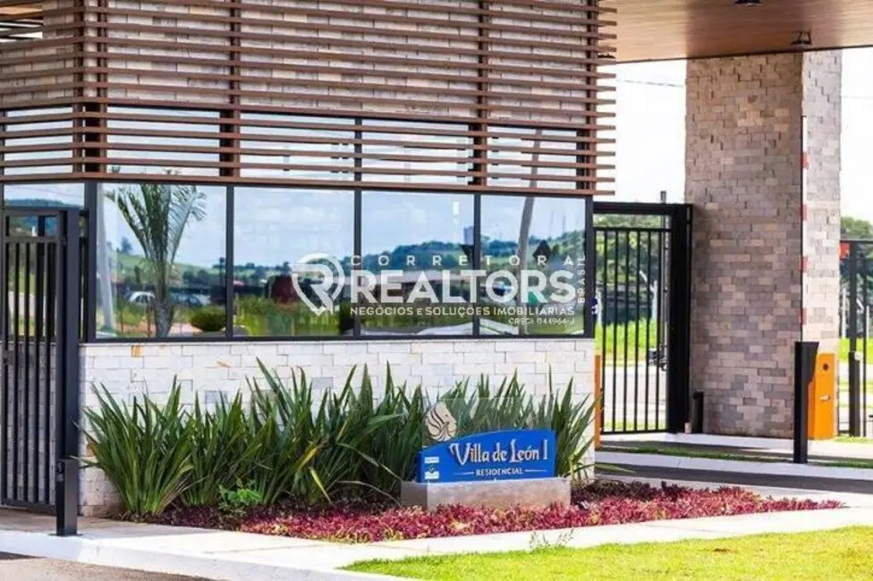 Foto 2 de Terreno / Lote à venda, 330m2 em Piratininga - SP