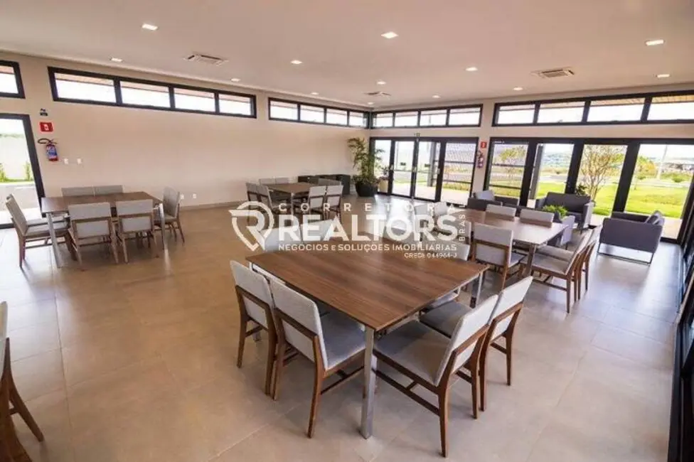Foto 3 de Terreno / Lote à venda, 330m2 em Piratininga - SP