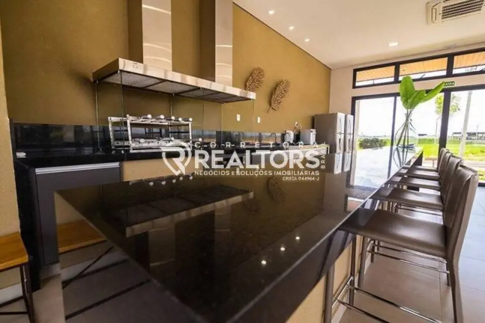 Foto 6 de Terreno / Lote à venda, 330m2 em Piratininga - SP
