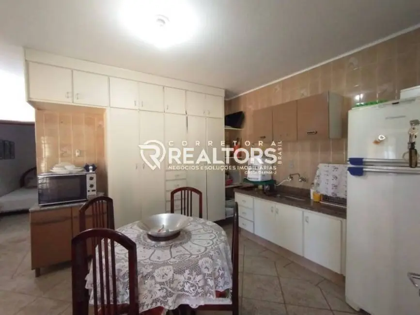 Foto 4 de Chácara com 2 quartos à venda, 5040m2 em Chácara Recreio Vista Alegre, Botucatu - SP