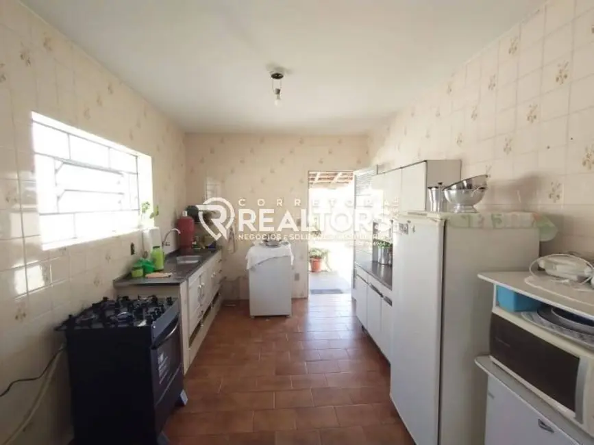 Foto 7 de Casa com 4 quartos à venda, 285m2 em Vila Maria, Botucatu - SP