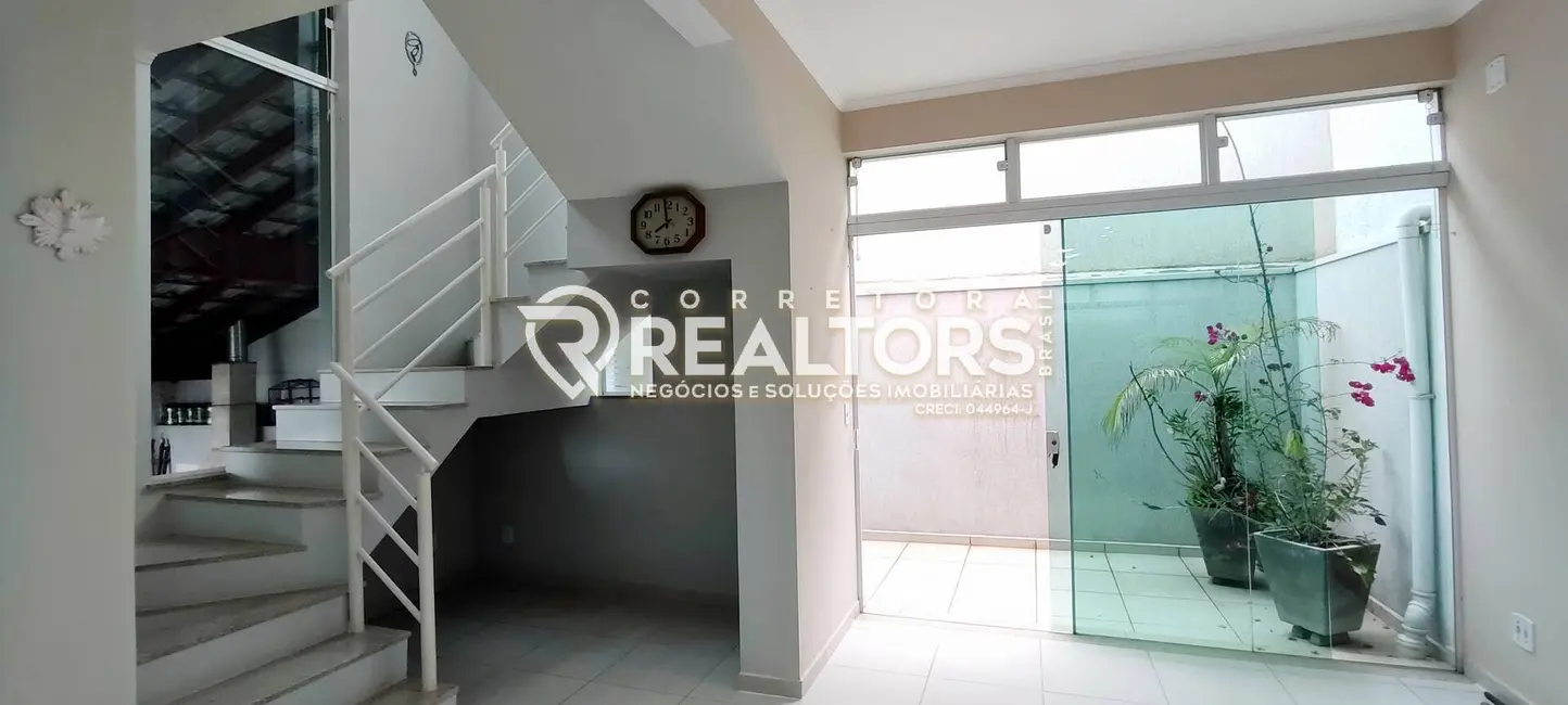 Foto 8 de Sobrado com 3 quartos à venda, 129m2 em Vila São Judas Thadeu, Botucatu - SP