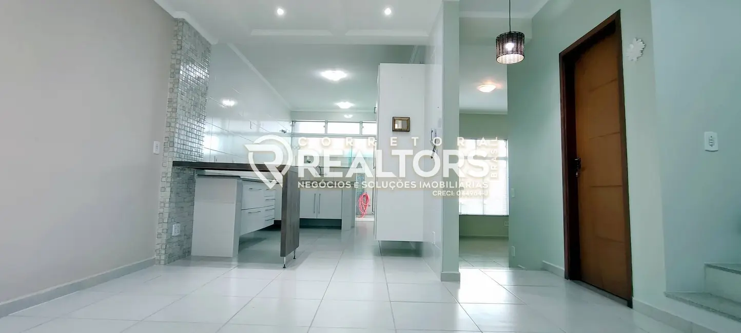 Foto 6 de Sobrado com 3 quartos à venda, 129m2 em Vila São Judas Thadeu, Botucatu - SP