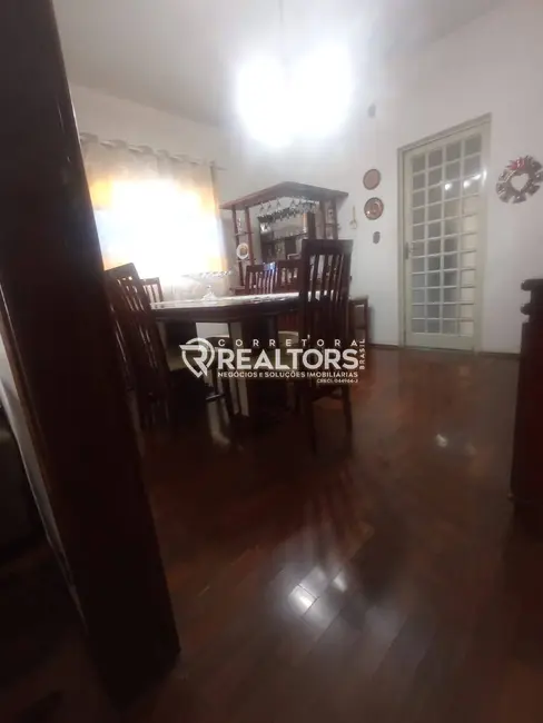 Foto 6 de Casa com 3 quartos à venda, 357m2 em Jardim Paraíso, Botucatu - SP